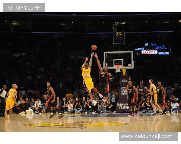 科比在对阵开拓者的经典之战中狂砍65分的精彩比赛回顾视频 科比在对阵开拓者的经典之战中狂砍65分的精彩比赛回顾视频